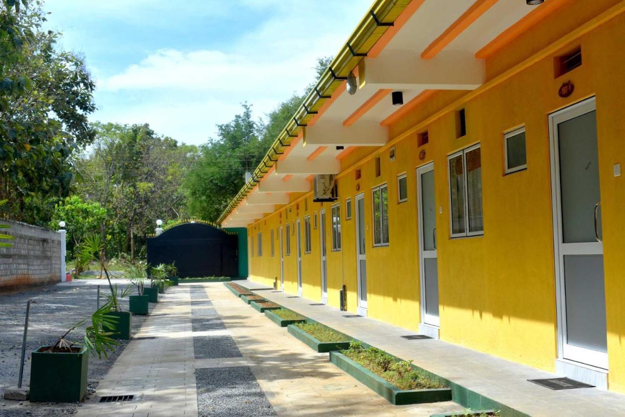 Sri Mayura Holiday Resort Kataragama Zewnętrze zdjęcie