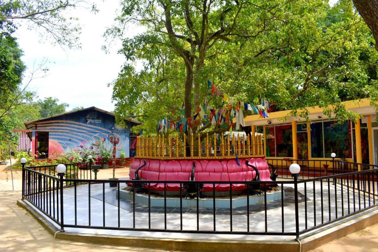 Sri Mayura Holiday Resort Kataragama Zewnętrze zdjęcie