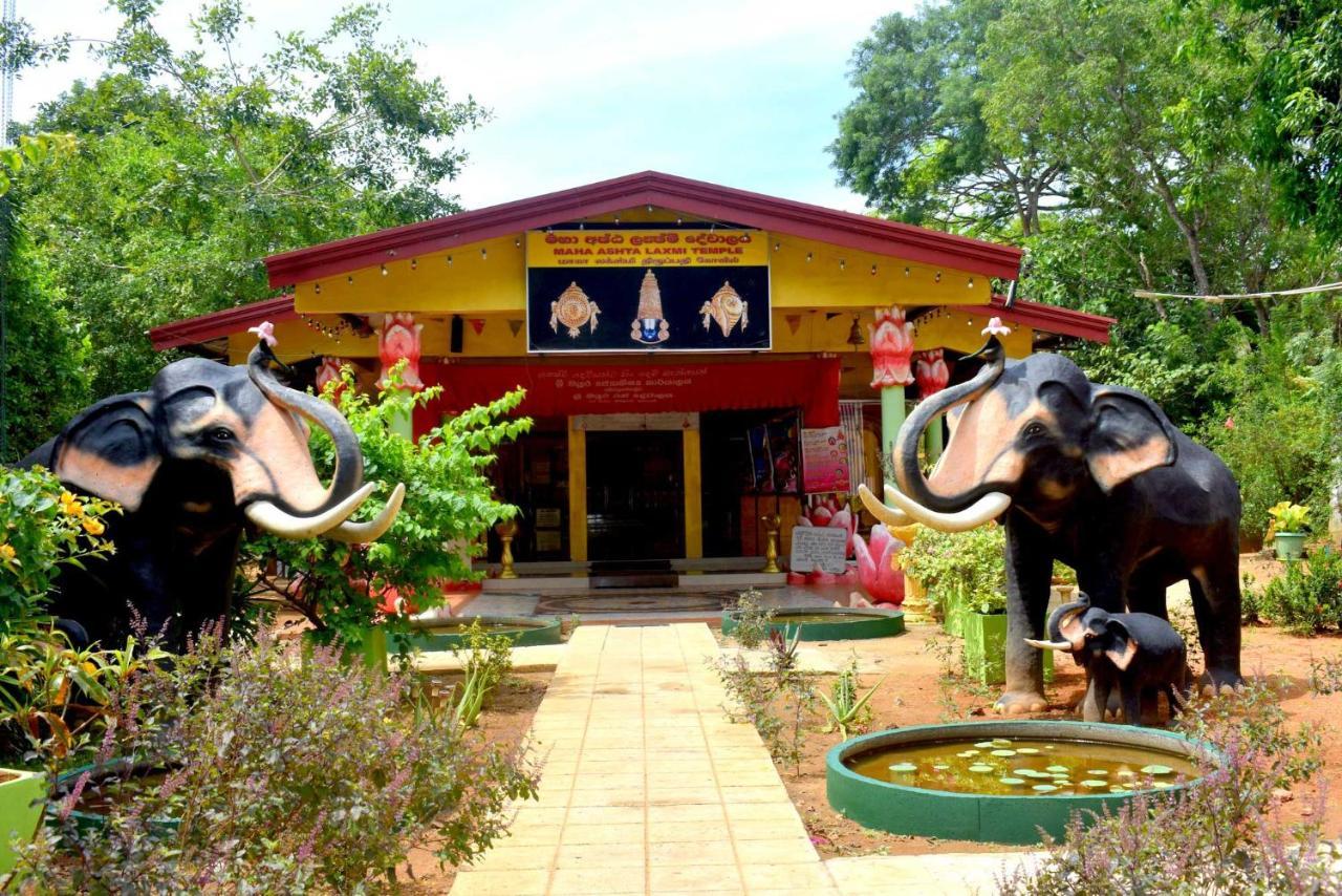 Sri Mayura Holiday Resort Kataragama Zewnętrze zdjęcie